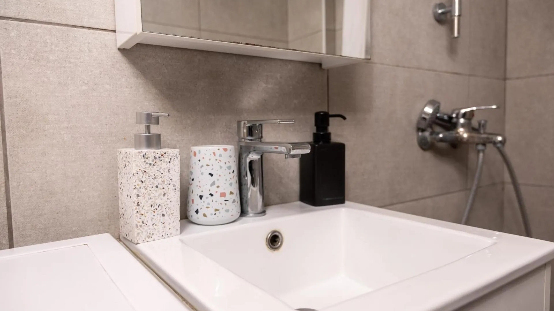 Niso Thessaloniki Hospitality Apartments